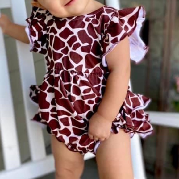 Giraffe Romper - Picture 2 of 2